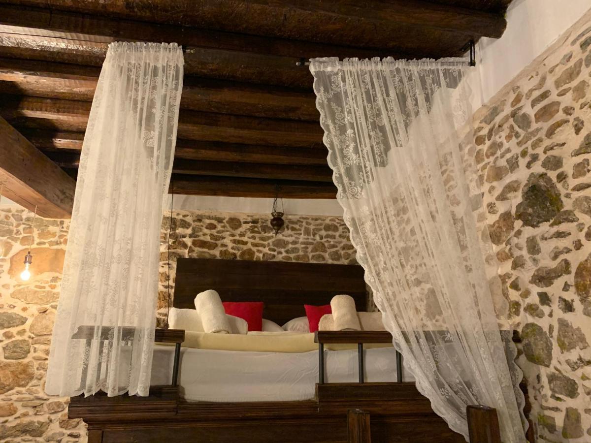 Areti'S Traditional House Apollona Exterior photo