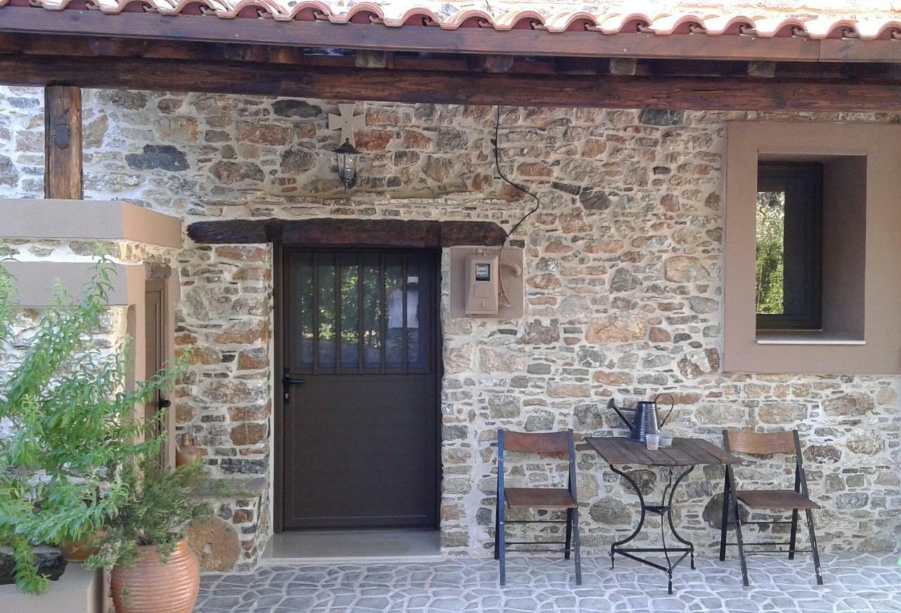 Areti'S Traditional House Apollona Exterior photo